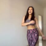 Swastika Dutta Instagram - A not so planned reel looks like this 😁 Excuse me for the disaster dancing steps !!!!! 😅 #songoftheday #sundayworkout #metime #dance #copines❤️ #instaupload #holidaysbelike #instagood #instareels #instaupload #nondancer #😅