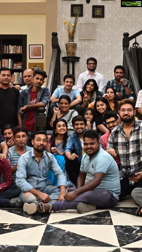 Swastika Dutta Instagram - Made with love.!! π A team you should be proud of β€οΈ With all your love blessings challenges and immense support Tomar Khola Haowa Completes 100 super successful episodes. π Keep the love coming for our show,We Love our Viewers soo soo so much β€οΈ And also thank you to my lovely team for the belated birthday celebration πβ€οΈπ @shashisumeetproductions @zeebanglaofficial @prashrathi @baabobanik @sumeetm @paramitabasu25 @lakhshya_06 @mitras_0105 @aditilaha @bidishapaulmukherjee @subhankarsahha @diya_d_chakrabarti @sengupta__raima @debanjan_here @srvdone @tathagata_mukherjee @rituparnaraai @zackyforu #ArpitaMukherjee #kheyalidastidar