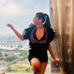 Swastika Dutta Instagram - Begin Slide Show.. ➡️ 🥶💙🦋 Wore @fashionabhishek JW Marriott Hotel Kolkata