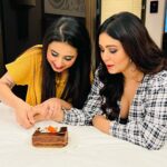 Swastika Dutta Instagram - Indeed a bond forever.. Indeed a Fatafati bond.. 🤩🫶🏻⭐️🧿 I love you more @ritabhari_chakraborty Thank you for making it sweeter,🥳🎂