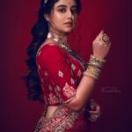 Swastika Dutta Instagram - अपने ही रंग में …… Makeup by ❤️ @makeover_by_prantika Hair by @optimisticaamrapali96 Styled by @kushalchatterjeeofficial Captured by @soumya_singha_photography . . . #bollywood #makeuponpoint #lookandfeel #express #expressions #tollywood #actress #swastikadutta #fashionshoot #ethniclook #picoftheday