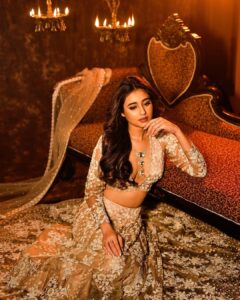 Swastika Dutta Instagram - 🪔 SUBH DEEPAVALI 🪔 With Gleam Of The Diyas, And The Echos Of The Chants, May Happiness And Contentment Fill Your Life! Wishing Everyone A Happy And Prosperous Deepavali And Kalipujo 🌺💥🪔❤️ Clicked by @sourav.dutta.kolkata Styled by @kiara_sen111 Makeup & Hair-do by @lookzchakraborty . . . #festiveseason #diwalivibes #kalipujo #glamforthegram #instafashion #fashionshoot #loveandlights #glamshoot #expressions #actress #tollywood #swastikadutta
