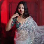Swastika Dutta Instagram – सीधा दिल पे निशाना लगा ?? 

Wearing @storeno.6 @srotoswinee 
Makeup & Hair-do by @arijit_kundu_makeup 
Clicked by @cine_tanmoy 
.
.
.

#unfilteredclicks #uneditiedphotography #candidshots #moodshots #sareelover #expressions #bollywoodsong #tollywood #actress #swastikadutta #fashionphotography #fashionshoot #instaupload #loveforcandidshots