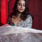 Swastika Dutta Instagram – सीधा दिल पे निशाना लगा ?? 

Wearing @storeno.6 @srotoswinee 
Makeup & Hair-do by @arijit_kundu_makeup 
Clicked by @cine_tanmoy 
.
.
.

#unfilteredclicks #uneditiedphotography #candidshots #moodshots #sareelover #expressions #bollywoodsong #tollywood #actress #swastikadutta #fashionphotography #fashionshoot #instaupload #loveforcandidshots