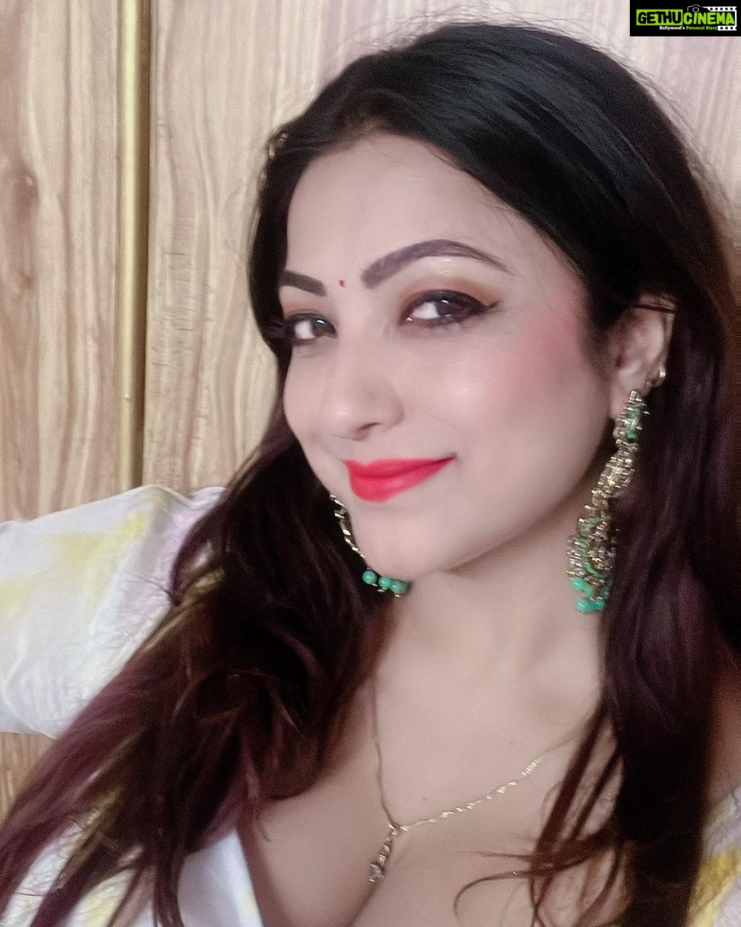 Sweety Chhabra Instagram - Good evening dosto ❤️😀