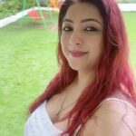 Sweety Chhabra Instagram - #monsoon #barish #trendingsongs #❤️ #whitedress #redhair #punjabisong #punjabikudi