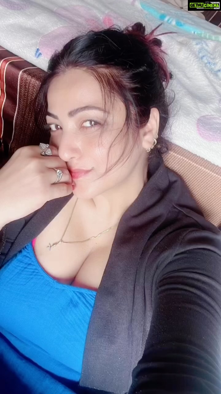 Sweety Chhabra Instagram - #❤️#relaxmood #monsoon #athome