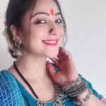 Sweety Chhabra Instagram - सुरासम्पूर्णकलशं रुधिराप्लुतमेव च। दधाना हस्तपद्माभ्यां कुष्मांडा शुभदास्तु मे। तेजस्विनी व आदिशक्ति एवं माँ भगवती की चतुर्थ स्वरूपा माँ कुष्मांडा जी आप सभी के जीवन से रोग-शोक दूर कर, आयु-यश में वृद्धि करें। #MaaKushmanda #Navratri #Navratri2023 #fasting #jaimatadi