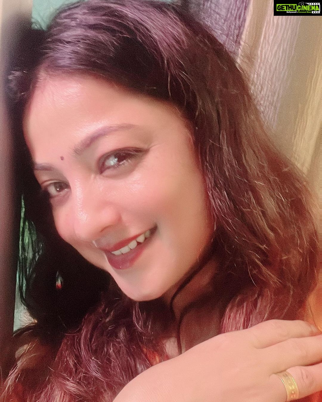 Sweety Chhabra Instagram - #light #energyhealing #infinite #ustadnusratfatehalikhansaab