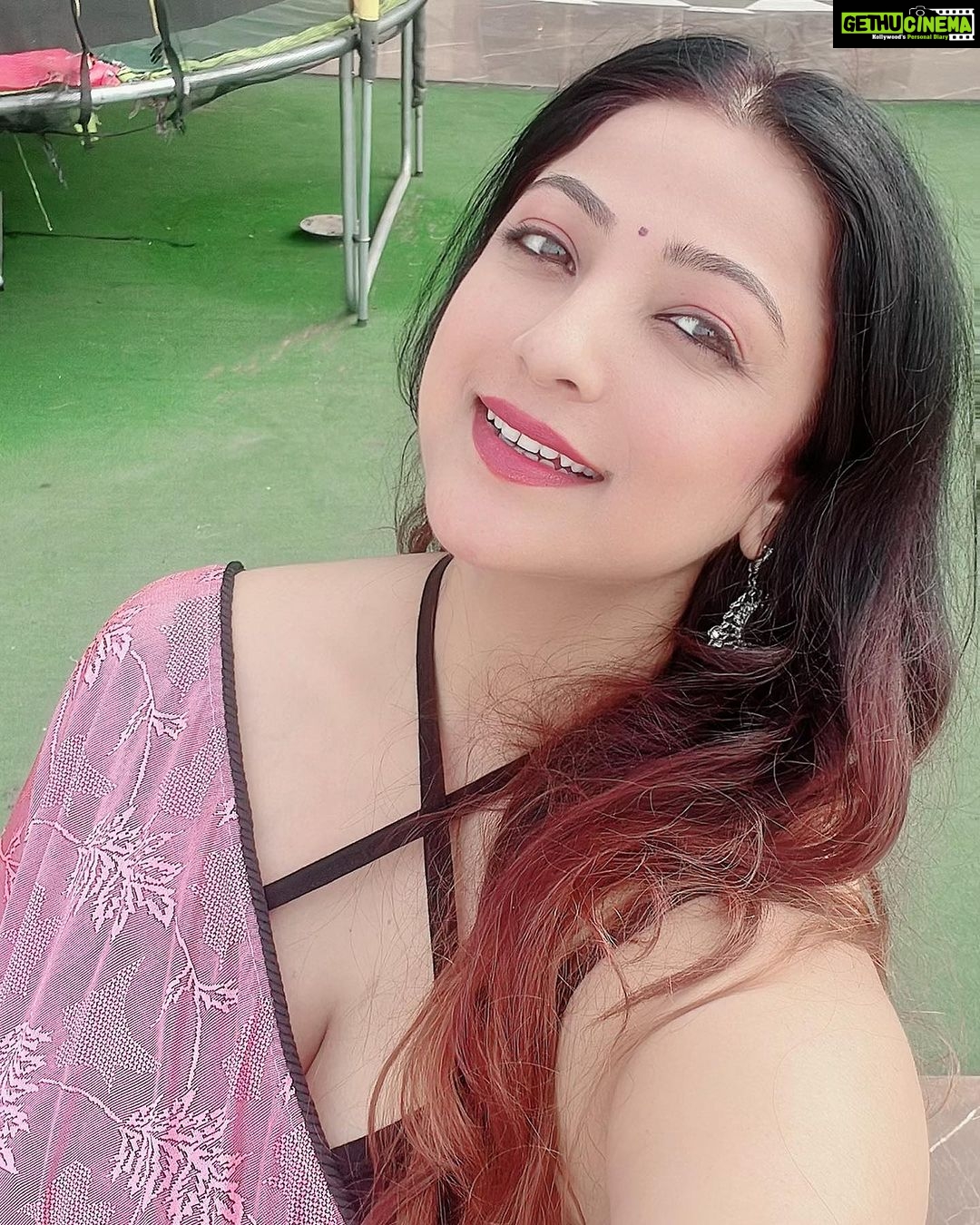 Sweety Chhabra Instagram - Good evening dosto ❤️