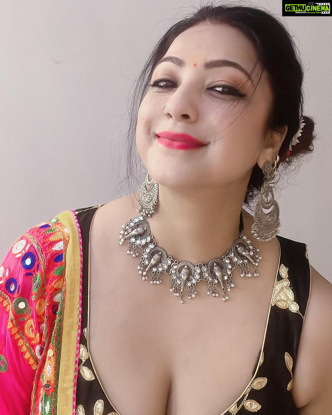 Sweety Chhabra Instagram - Good night dosto ❤️