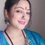 Sweety Chhabra Instagram - सुरासम्पूर्णकलशं रुधिराप्लुतमेव च। दधाना हस्तपद्माभ्यां कुष्मांडा शुभदास्तु मे। तेजस्विनी व आदिशक्ति एवं माँ भगवती की चतुर्थ स्वरूपा माँ कुष्मांडा जी आप सभी के जीवन से रोग-शोक दूर कर, आयु-यश में वृद्धि करें। #MaaKushmanda #Navratri #Navratri2023 #fasting #jaimatadi