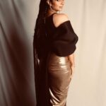 Tanishaa Mukerji Instagram - ⭐️ rry nite! Stylist - @parikshaat Outfit - @labeld Jewellery - @gehnajewellers1 Photographer - @wadhwaniyaash