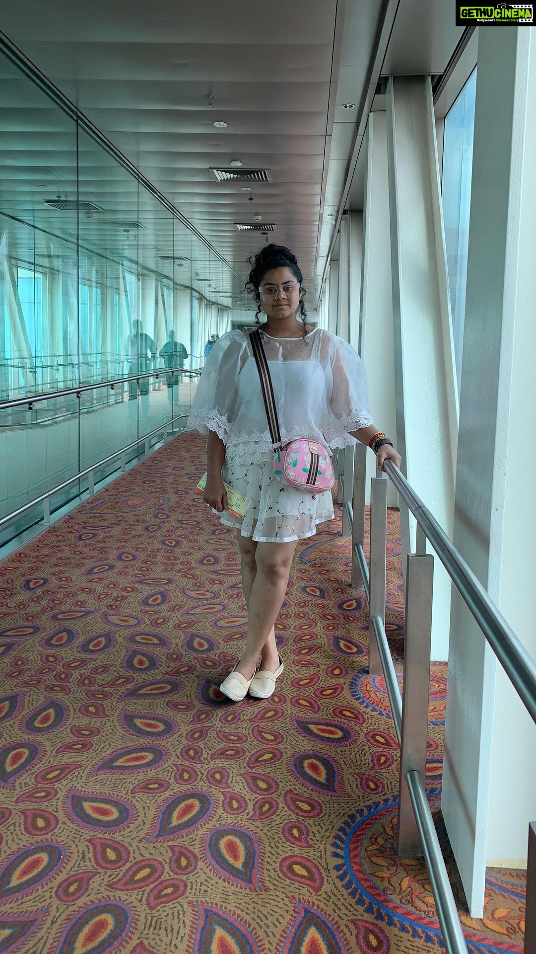 Tanushree Chatterjee - 1.8K Likes - Bye bye mumbai 👉👸hello patna
#safar #reelkarofeelkaro #instagramreels #instadaily #reelsinstagram #instagoods