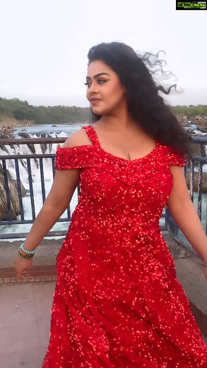 Tanushree Chatterjee - 3.5K Likes - ❤️🔥❤️🔥❤️🔥❤️🔥❤️🔥#hot #red #reddress #reelkarofeelkaro#trendingreels #viral #senseports