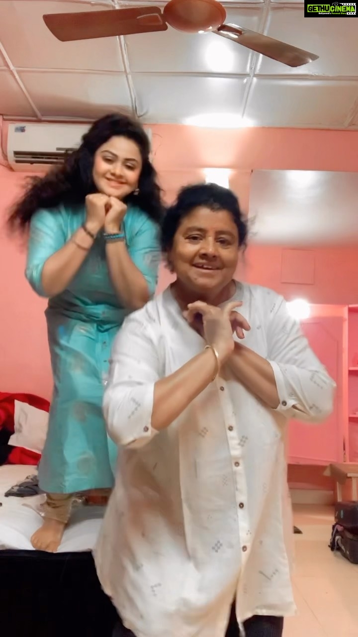 Tanushree Chatterjee - 1.8K Likes - Watch till end me n my sweet mom #trendingreels #trendingsongs #trendingvideos #instagram #instagood #instadaily #instafashion #goodevening #viral #viralvideos