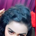 Tanushree Chatterjee Instagram - @Naino wale ne #hotnessoverload #masti #mastitime #instagood #instagram #instadaily #trending #viral #reelkarofeelkaro #goodevining #reddress #newdress #fashion#smokyeyeshadow
