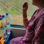 Tanushree Chatterjee Instagram - Safar 🚂🚋🚃🚋🚃🚋🚃 old memories with Golden time 😇i love you mamma my goddess 🥰😘😘 #momlife #momlove #mom #lovemom #tanushreechatterjeebhojpur #trendingreelsvideo #trending #viralreels #viral #bhojpuriactress #bhojpuriya_dabangs #bhojpuriya_tadka #bhojpurifamily #bhojpurifilmindustry #bhojpurinews #bhojpuri