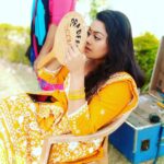 Tanushree Chatterjee Instagram - 👉 On set Ready with makeup 👉 Apne To Apne Hote Hain @yours_tanushree . . #yours_tanushree #bhojpuri #tanushreechatterjee #viralpost #instagram #superqueen #supervibes #bhojiwood #bollywood #superstar