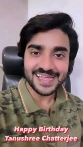Tanushree Chatterjee Instagram - Thanku so much rocking star⭐ @pradeeppandey_chintu ji  me bohot khush ho aaj 
Itna sara blessing dene kelia dil se shukriya 🙏🥰🥰🥰🥰love you mere dost.