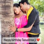Tanushree Chatterjee Instagram – Hyyy ….Happy Birthday my dearest lovely and beautiful dost @yours_tanushree ji❤️🎈🎉🍧💕
Hamesha khush rahiye mast rahiye aur sawasth rahiye ❤️❤️🎉🎉🎉🎉
Always we love u dear ❤️❤️