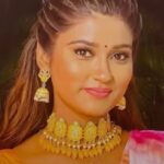 Tanushree Chatterjee Instagram – Unbelievable, yakin hi nahi ho raha he ki  akansha hamare bich nahi rahi  ab . .. Film AARZOO karte waqt hamari achi dosti hui thi tumhara wo hasta hasta hua  chera me ziwan me nahi bhulungi akansha.. Miss you dear .. Tumhari atma ko santi Mile.. Or tumne jis waza se ye kadam uthaya he usko saza milni chahia .. Me dua karungi uskko saza mile or tumhe santi.. Om santi 🙏.