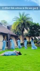 Tanushree Chatterjee Instagram - Kon kon piyega mere sath 
#nagpurisong #nagpuri #nagpur #comedy #comedy #comedyvideos #comedyvideo #comedycentral #filmmaker #filmphotography #filmcamera # bhojpuri #bhojpurisong #bhojpurifilm #bhojpurisong #tanushreechatterjeebhojpuri