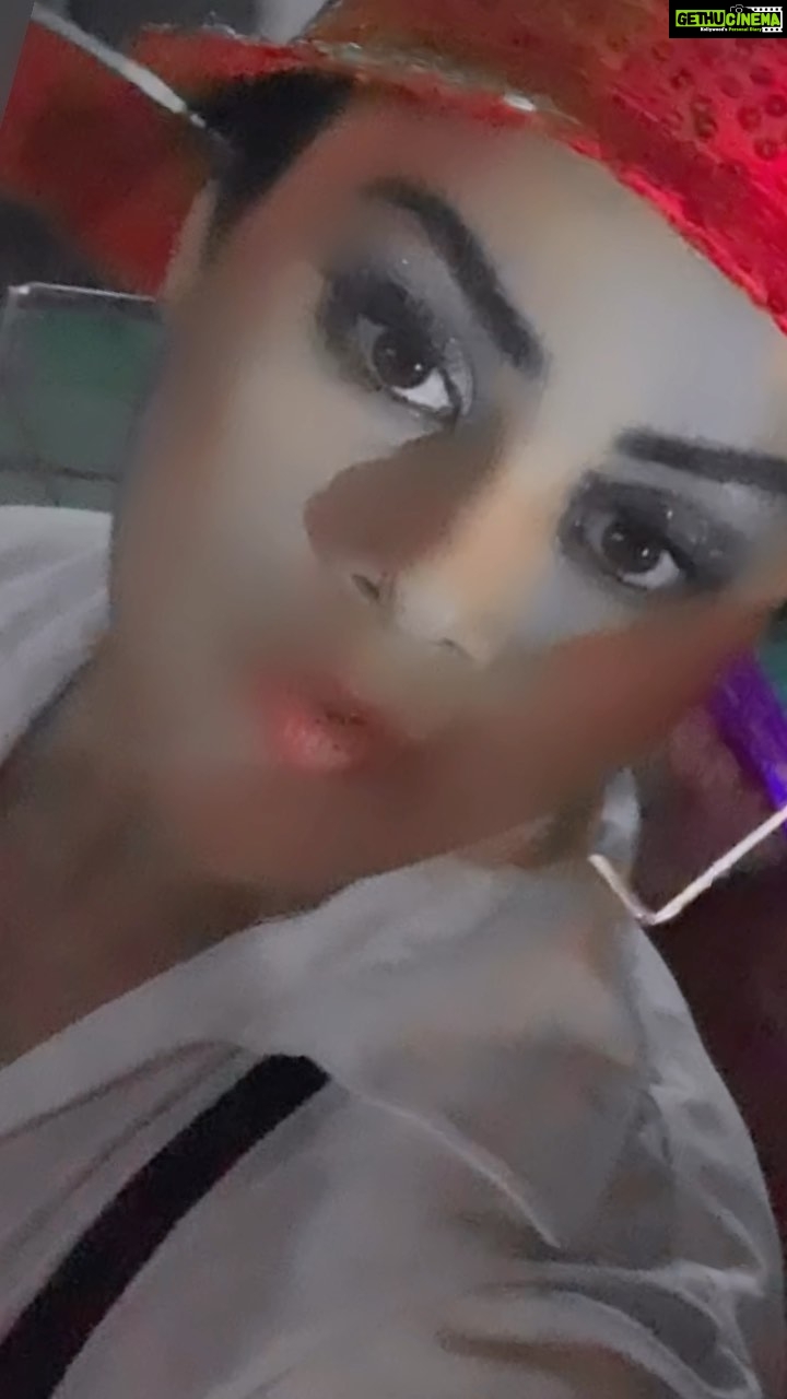 Tanushree Chatterjee - 1.8K Likes - Good morning everyone
#goodmorning #redhead #red #video #viral #viralreels #trendingreels #trending #loveyou #bollywood