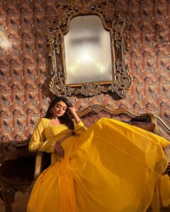 Tanvi Dogra Instagram - You are meant to shine today, tomorrow and everyday ! 💛🧡 
.
.
.
Love for yellow 💫

#sunshine #colouryellow #yellow #bright #new #vibe