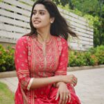 Tanya Ravichandran Instagram - 😀😀 Pc : @kiransaphotography