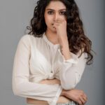 Tanya Ravichandran Instagram - Shot by @kiransaphotography Mua : @salomirdiamond Hair : @puii_c_ammy Styling : @anushaa13 Skirt : @preesha_official @teamaimpro