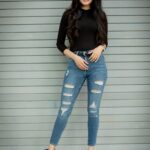 Tanya Ravichandran Instagram - 📷😬 Photography : @kiransaphotography Makeup : @makeupbywanshazia Hair : @puii_c_ammy styling : @apparajithasriram