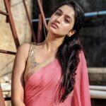Tanya Ravichandran Instagram - Six yards 💕 #saree #stayhome #staysafe