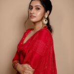 Tanya Ravichandran Instagram - There is a shade of Red for every woman ❤️ Shot by : @kiransaphotography Outfit and styling : @studio149 Jewellery : @mspinkpantherjewel @teamaimpro