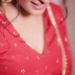 Tanya Ravichandran Instagram - There is a shade of Red for every woman ❤️ Outfit and styling : @studio149