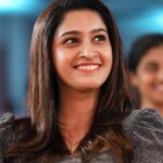 Tanya Ravichandran Instagram - 🖤🖤 📸 : @karthikakphotography