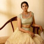 Tanya Ravichandran Instagram - ✨💛✨ Shot by @kiransa Styled by @indu_ig Outfit @diademstore.in Makeup @makeupbywanshazia Hair @prabhakaran486 Jewellery @fineshinejewels Styling team @_.nevedhitha._