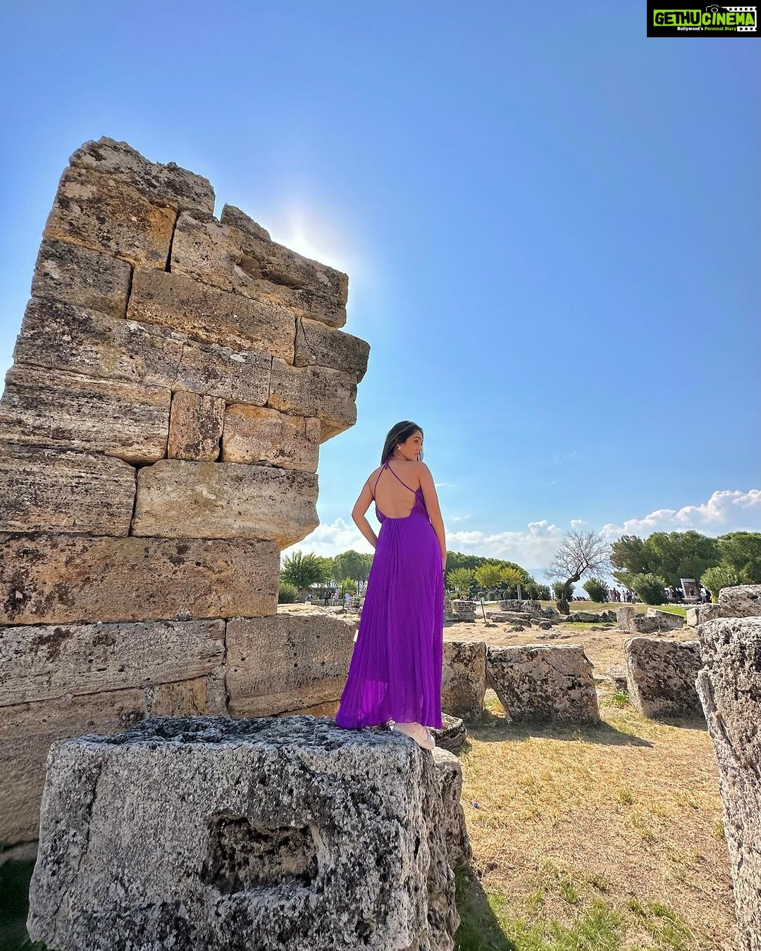 Tanya Sharma Instagram - Safar ka hi tha mei safar ka rha. ✨ Oct of 2023 🦄 . Wearing - @srstore09official #travel #tanyasharma #ancient #pammukale #turkey #antalya Hiarapolis Pammukale