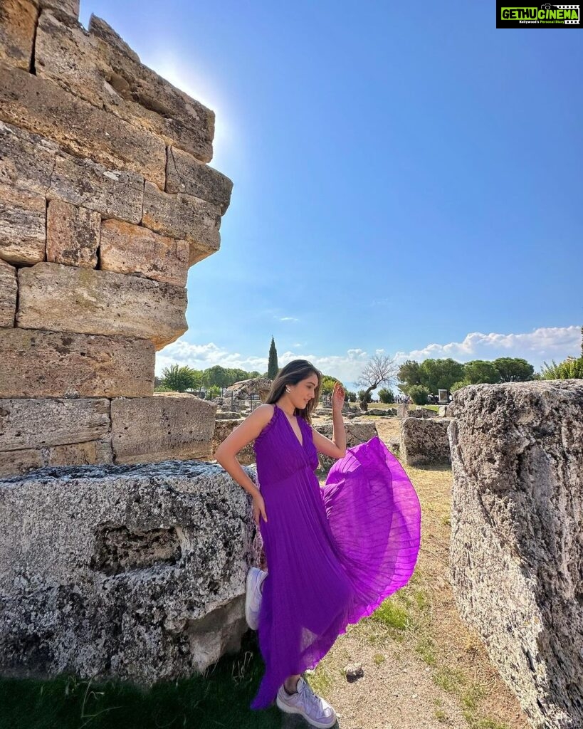 Tanya Sharma Instagram - Safar ka hi tha mei safar ka rha. ✨ Oct of 2023 🦄 . Wearing - @srstore09official #travel #tanyasharma #ancient #pammukale #turkey #antalya Hiarapolis Pammukale