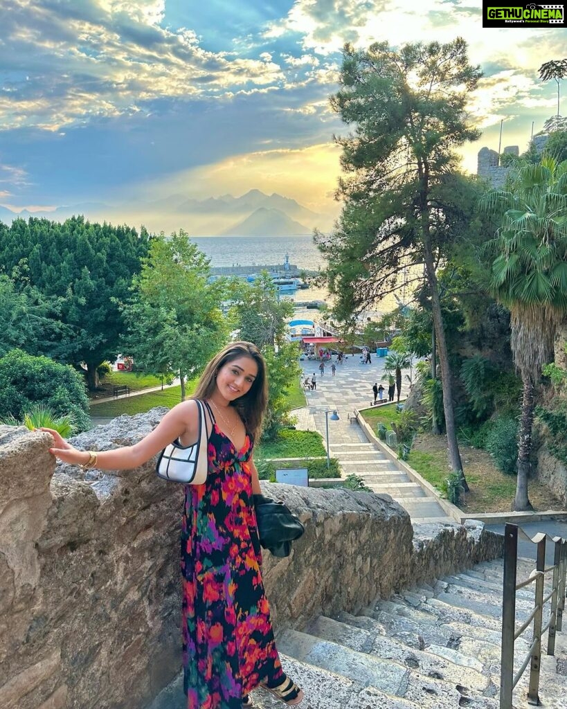 Tanya Sharma Instagram - Sunsets n you ✨🇹🇷 . . #travel #turkey #antalya #tanyasharma #instagood