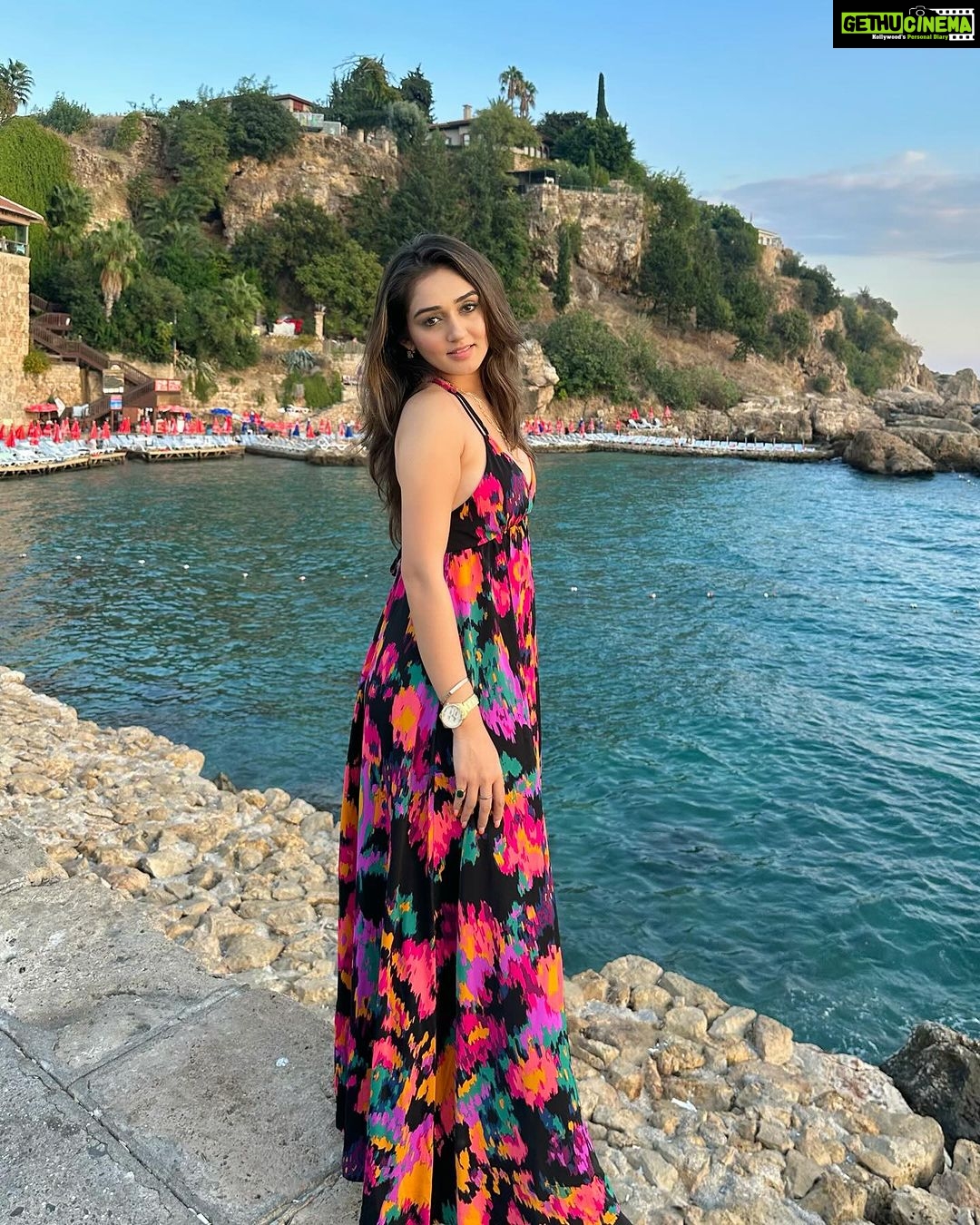 Tanya Sharma Instagram - Sunsets n you ✨🇹🇷 . . #travel #turkey #antalya #tanyasharma #instagood