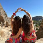 Tanya Sharma Instagram – In case I forgot🌚 here is another dump of a beautiful day in #cappadocia  SWIPE RIGHT for all the mehnat I do to click pictures for the gram 🙈🥹 #instagood #travel #turkey #sisters #fashion #cord #instadaily #tanyasharma #2023 #beautifuldestinations Cappadocia, Turkey