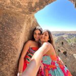 Tanya Sharma Instagram – In case I forgot🌚 here is another dump of a beautiful day in #cappadocia  SWIPE RIGHT for all the mehnat I do to click pictures for the gram 🙈🥹 #instagood #travel #turkey #sisters #fashion #cord #instadaily #tanyasharma #2023 #beautifuldestinations Cappadocia, Turkey
