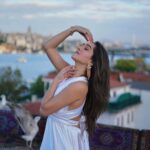 Tanya Sharma Instagram – Are you in the mood for a little white?
.
Beautiful Istanbul vibes only🤍💫 #travel #instagood #turkey #istanbul #tanyasharma #white #angel #fashion #love #gratitude