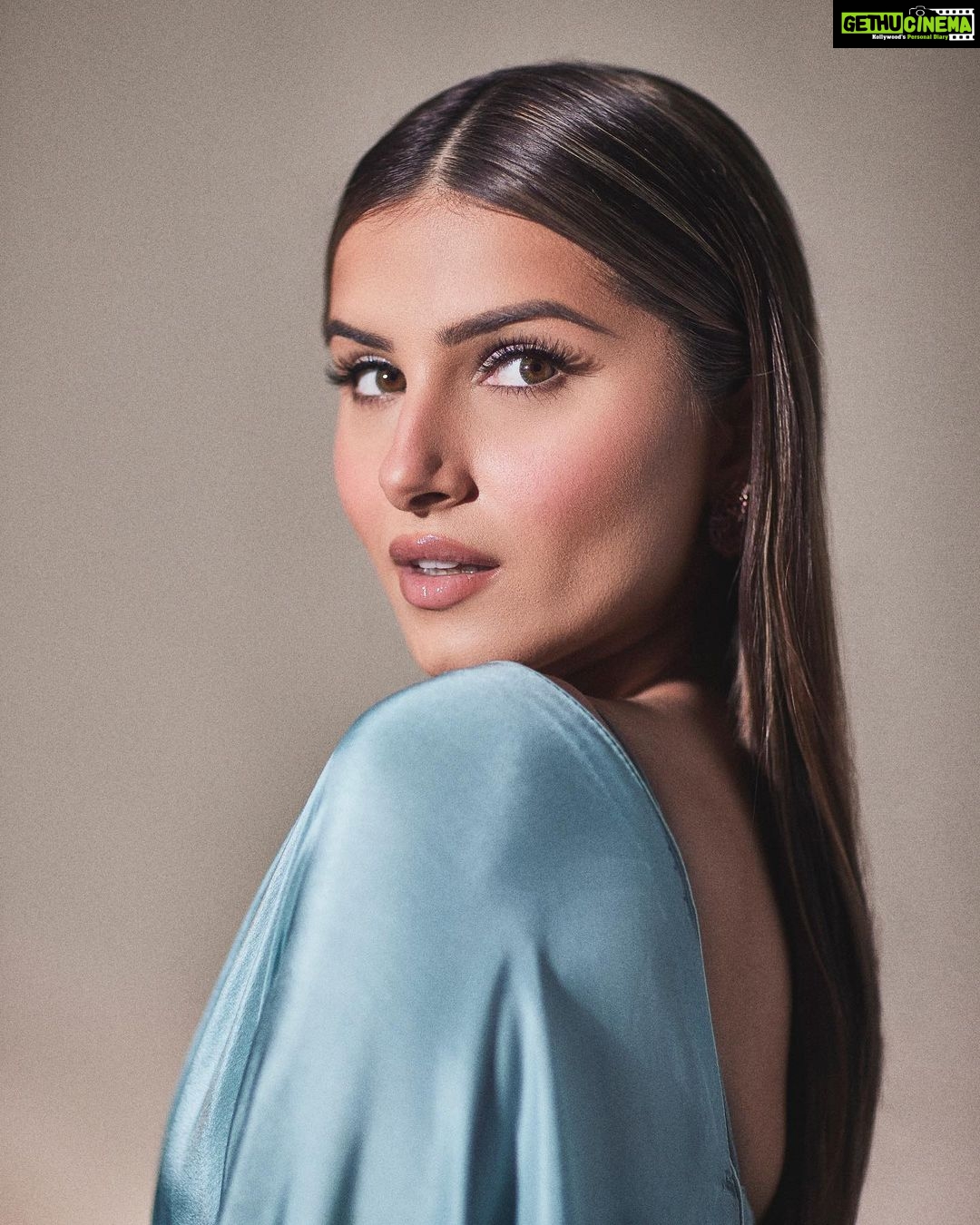 Tara Sutaria Instagram - 💙💙💙 November - Birthday month and film release month!!! Feeling uniquely, wildly and unusually excited for it all..✨#APURVA