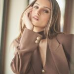 Tara Sutaria Instagram – Stuck in the 70’s… yesterday for #APURVA 🤎✨