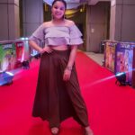 Tarjanee Bhadla Instagram - Yesterday night at the premiere of Bushirt T-shirt! What a hilarious film it was! Everyone's performance is amazing and it's shot beautifully! Go watch it now with your family!