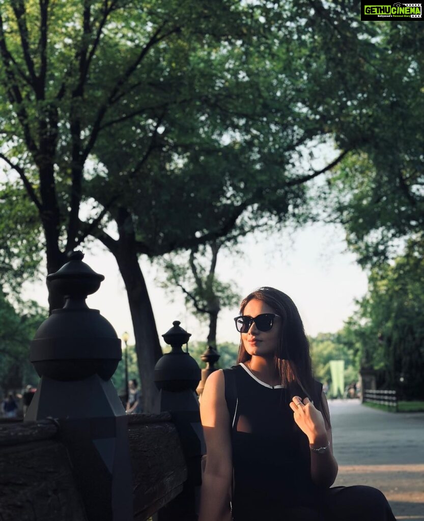 Tasnia Farin Instagram - Finally I’ve been to Central Park. Could only explore a fraction of it.