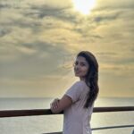 Tasnia Farin Instagram - Sunrise and sunset are the most beautiful hours of the day. Are you a sunrise or a sunset person?