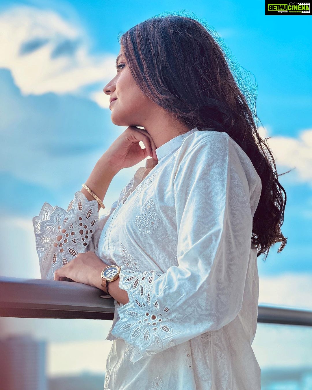 Tasnia Farin - 80.2K Likes - Vibing Deshi
